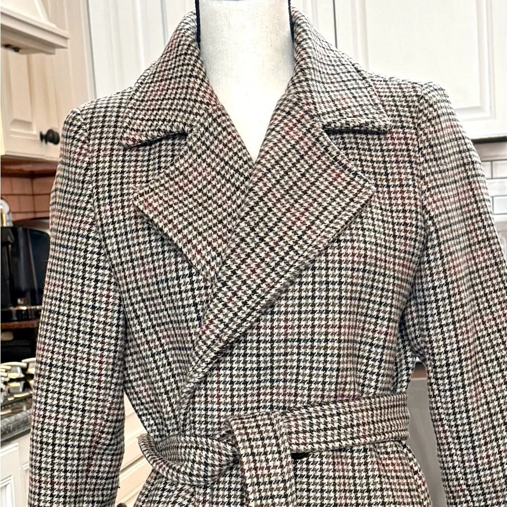 COLE HAAN Plaid Wool Coat with Blue/Maroon/Tan Accents - Size 8 - Picture 3 of 6